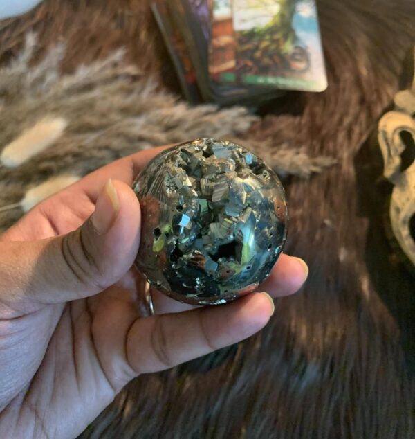 Golden Pyrite (Spheres) - Image 2