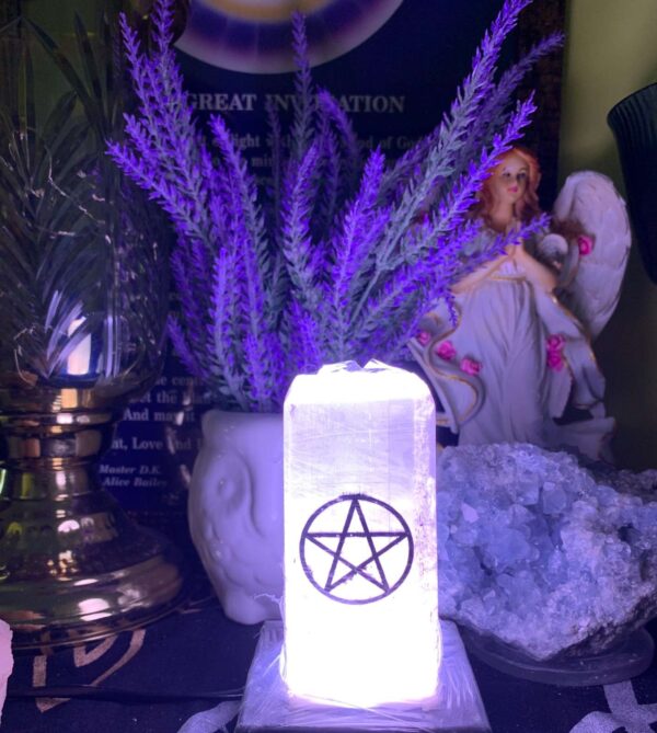 Pentagram selenite lamp - Image 2