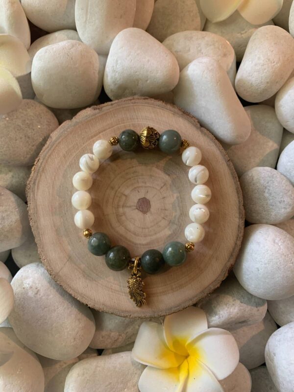 Jade and pearl bracelet - Image 3