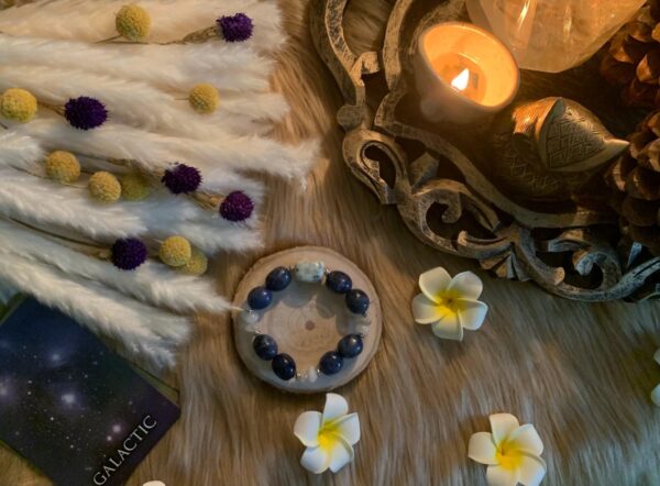 Kiwi Jasper, Sodalite, and Moonstone tumbled bracelet (Awakening intuitive faculties, Shamanic journeys)