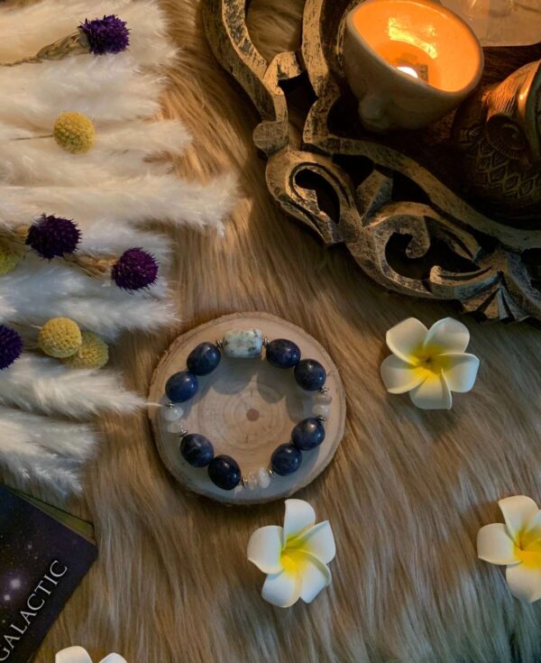 Kiwi Jasper, Sodalite, and Moonstone tumbled bracelet (Awakening intuitive faculties, Shamanic journeys) - Image 3