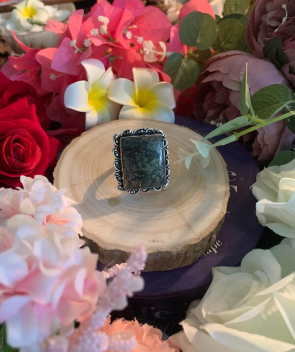 Marcasite square adjustable ring - Image 2